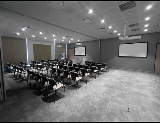 36,844M² OFFICE TO LET IN WATERFALL